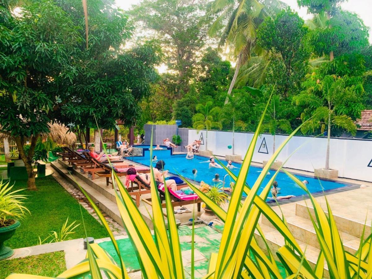 Hotel River Front Tissamaharama Buitenkant foto