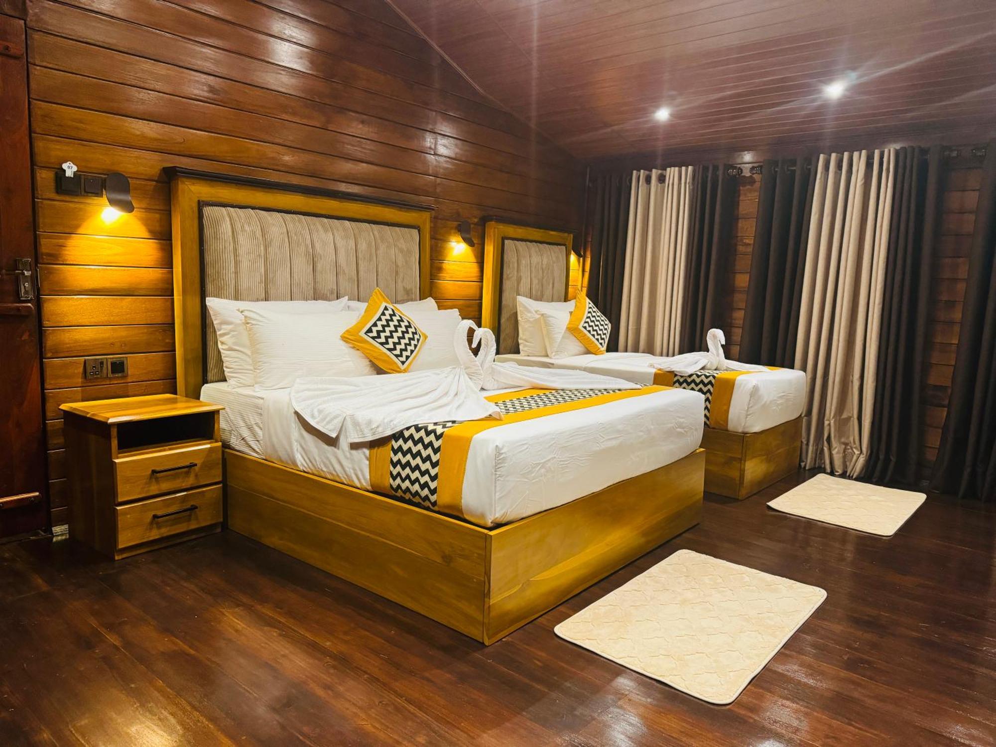 Hotel River Front Tissamaharama Buitenkant foto